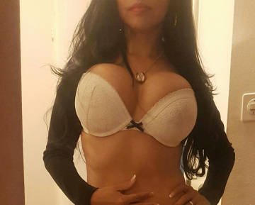 sexabc.ch - Anal und Blasen pur mit gutgelaunter hot Latina - Sex Inserate Schweiz