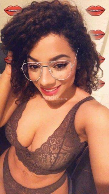 KLEINE ZIERLICHE LATINA LADY MIT VIEL LUST | SexABC.ch