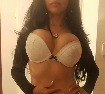 Anal und Blasen pur mit gutgelaunter hot Latina | SexABC.ch