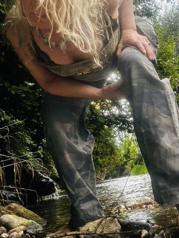 CONI – diskret, barfuß, echt. Private Berührung in Liestal. | SexABC.ch