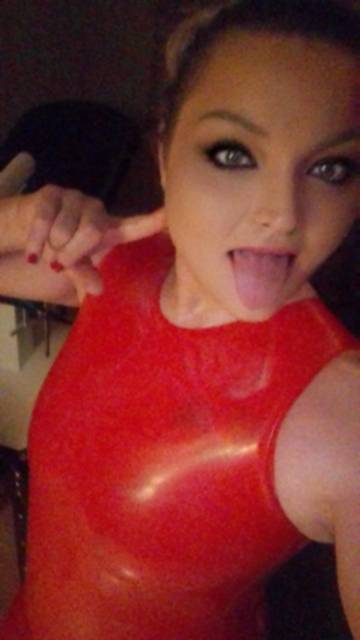 sexabc.ch - VERSAUTE SCHWEIZERIN PRIVAT UND DISKRET AUF TERMIN - Sex Inserate Schweiz