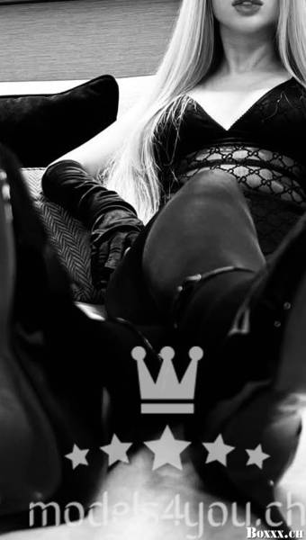 �Blond. Jung. Unwiderstehlich dominant.� | SexABC.ch