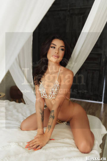 Mega TEENIE feucht und geil. | SexABC.ch