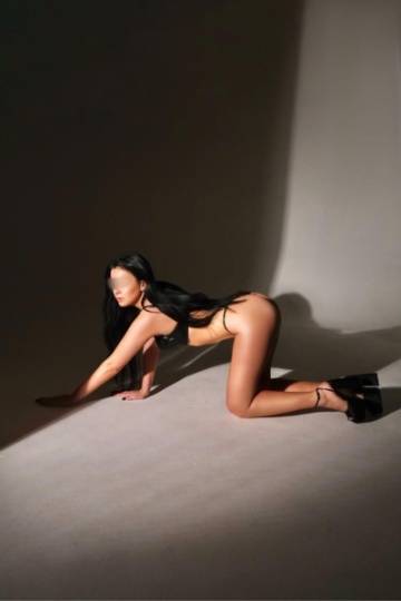 Ela junge Masseurin | SexABC.ch