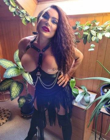 GIERIGE TRANS LADY  von Natur aus extrem spitz  | SexABC.ch