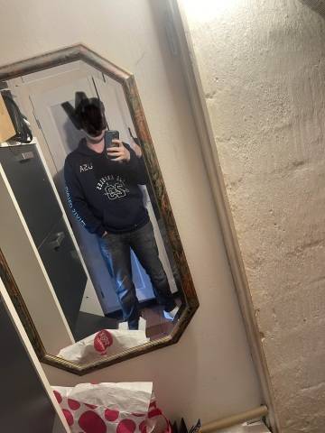 Suche eine Sugar Mama ;) bin aus Zürich  | SexABC.ch