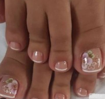 GENÜSSLICH ABWIXEN LASSEN MIT MEINEN GEPFLEGTEN FÜSSCHEN | SexABC.ch