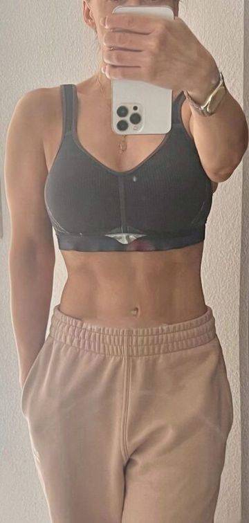 Athletische Frau Salome in Zürich 12 und 13. Mai 2026 | SexABC.ch
