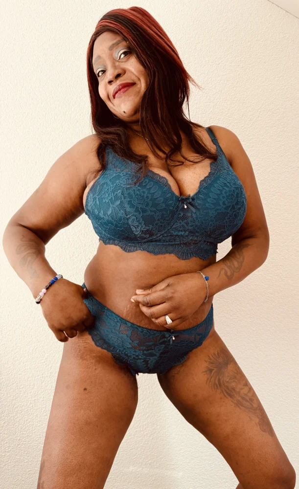Neu! Morena Latina Girl  verwöhnt dich Total | SexABC.ch