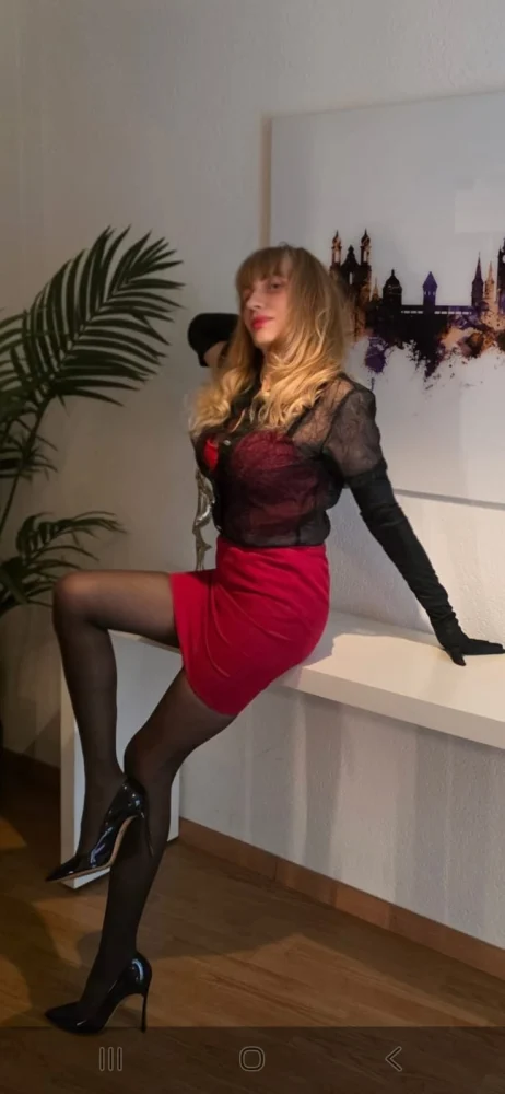 Zart &Hart, Sex,Lack, Leder, Nylons,Massagen,Latex | SexABC.ch
