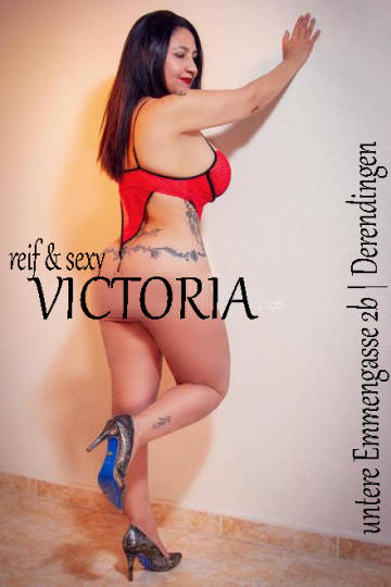 SCHARFE BRUNETTE IM BESTEN ALTER | SexABC.ch