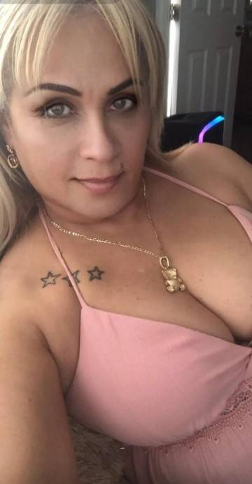 GRIECHISCHE LADY mit Niveau & Charme aber versaut | SexABC.ch