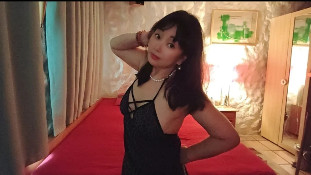 TRAUM Massage & Sex mit Süsser Asiatin * Ganz Neu in Wil: | SexABC.ch